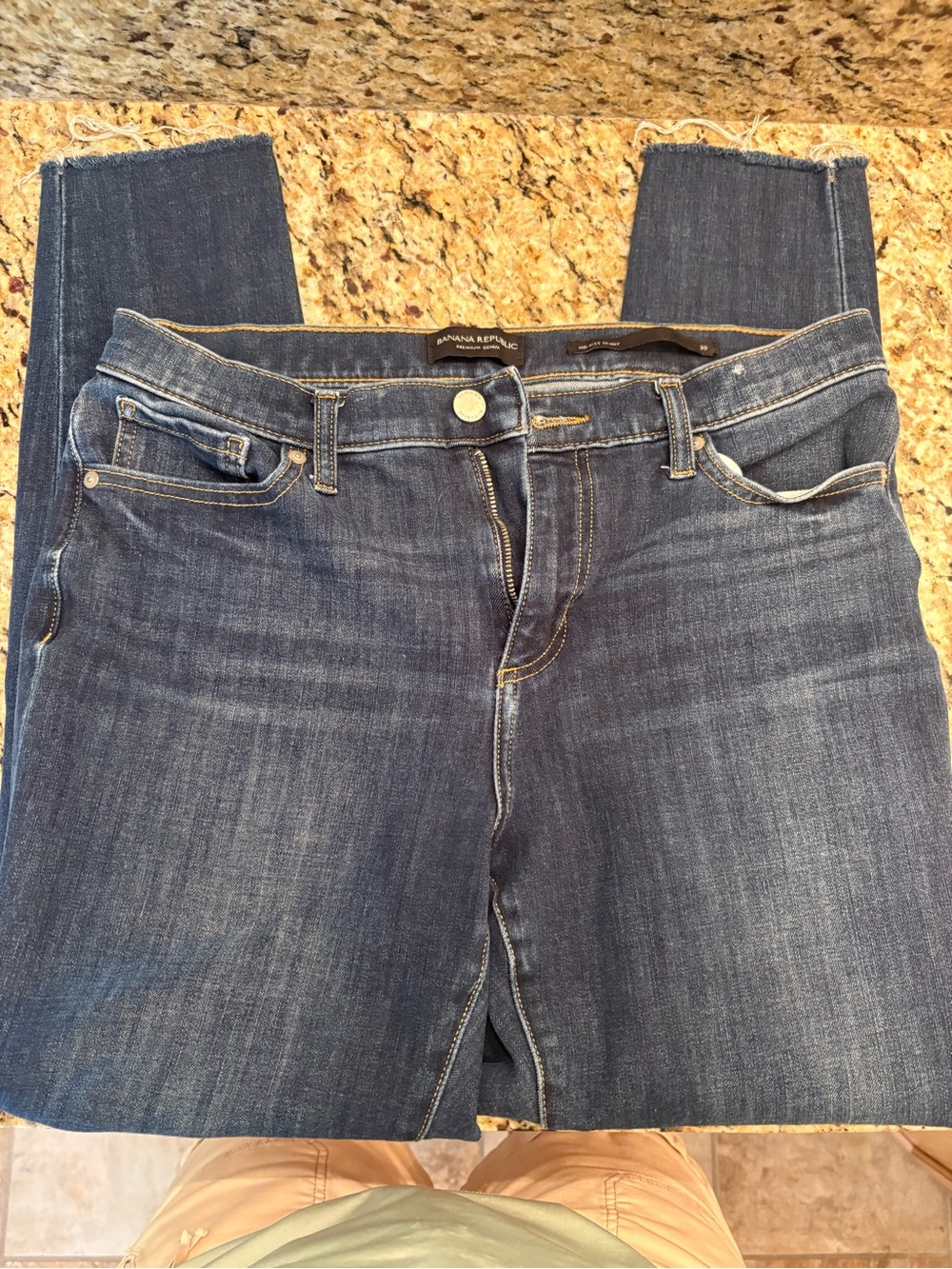 Banana Republic Women's Skinny Jeans in Dark Indigo